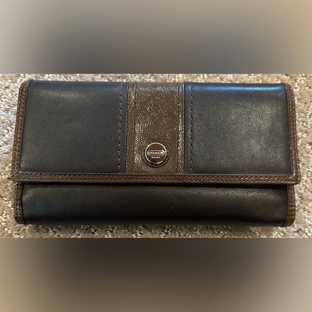 Coach Two Tone Brown Leather/Patent Leather Wallet w/ Checkbook Holder.